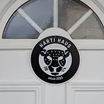 Harti Haus *