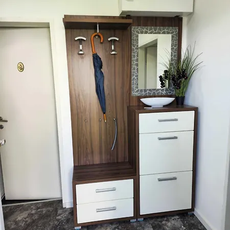 Harti Haus Apartment *